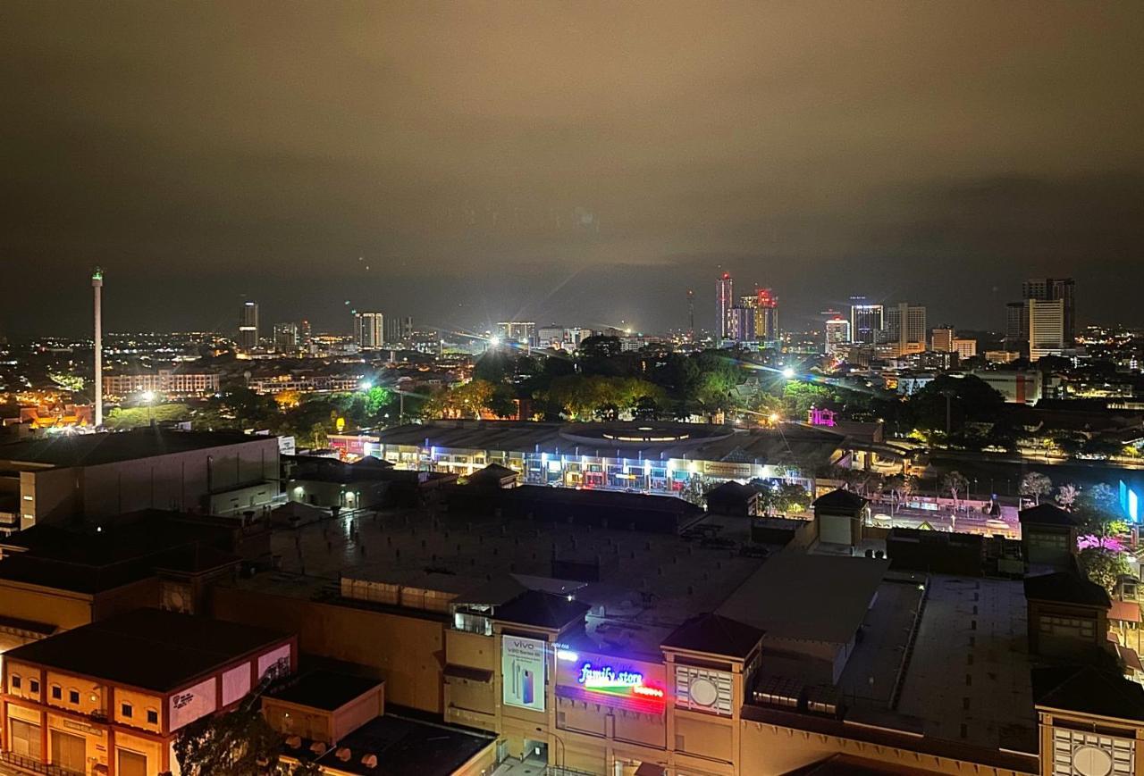 Amadel Residence 爱媄德民宿 11 Malacca Екстериор снимка